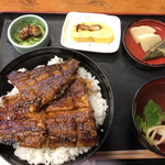 炭火焼うなぎ 東山物産 - 