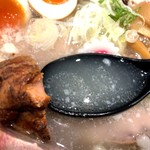 ソラノイロ ファクトリーアンドラボ - 豚骨清湯スープ
