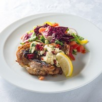 鶏もも肉グリルのサラダ仕立て　バルサミコ風味