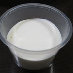 ティーゲベック - ザッハトルテ付属の生クリーム