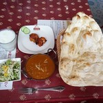 パキスタン・アラビアン・インド料理 デラ - B MEAL　日替わり(キーマと豆)