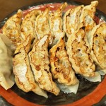 ラーメン龍太郎 - ママの手づくり餃子(焼き餃子)