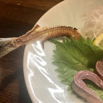 遊酒食堂 宇都宮 - イワシの骨せんべい(おまけ)