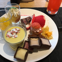 フォルク キッチン オールデイダイニング  - 