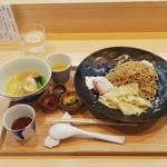 らぁ麺 飯田商店 - スッゴく豪華なつけ麺(*_*)