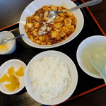 東海菜館 - “麻婆豆腐定食”