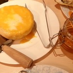 魚介イタリアン&チーズ UMIバル - シカゴピザ パンプキンＳサイズ