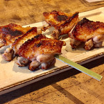 炭火 鳥もと - 手羽先