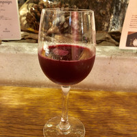 オービカ モッツァレラバー 横浜店 - 赤ワインみたいなロッソ