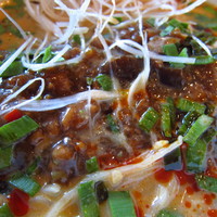 龍天門 - 冷し坦々麺、更にＵＰ