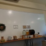 誰もいないカフェ