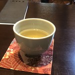 Teuchi Soba Dokoro Taniya - まずはお茶