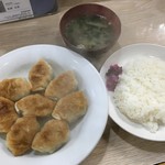 餃子の喜むら - 餃子8個とライスセット