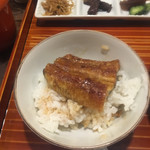 大國屋鰻兵衞 - ご飯に鰻タレをかけて鰻