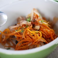 フォリオリーナ・デッラ・ポルタ・フォルトゥーナ - 兎肉とキャロットラペ