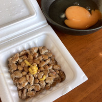 炭火焼イタリアン 海串 ブラーチェ - 納豆、生卵