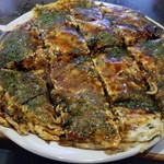 Okonomiyaki Hiroshima Yaki Taketombo - 広島風お好み焼きAセット(豚、いか、海老、卵2個、そば)1250円＋のしいか(150円)