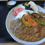 おっぽに亭こっこ - 白州鶏カレー(1,050円＋税)