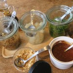 ブラウンオニオンカレーファクトリー - 卓上備品。