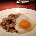 クエルクス - パットガパオ