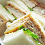 開晴亭 - メンチカツサンド。