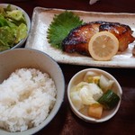 割烹　川松 - お魚定食 ご飯すごく少なく。
