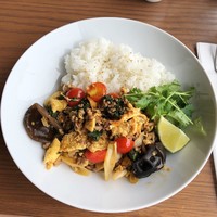 Longrain Tokyo - 「WEEKEND LUNCH SET」(1944円税込)の週替わりLongrain丼