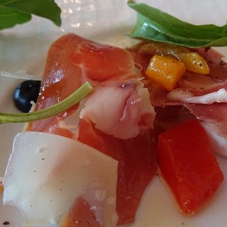 レストランキハチ_0