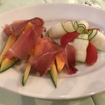 グランキオ - 生ハムとメロン  ズッキーニ添え