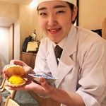 銀座 しのはら - フォアグラとマンゴーの最中を手渡しで