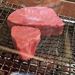 銀座 しのはら - A5飛騨牛を焼き始め