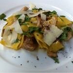 Felicelina - ふぞろいパスタ 大山鶏と新ごぼうの白ワイン煮込みソース