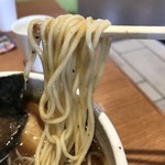 芳麺 - 麺のアップ