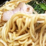横浜家系ラーメン大砲家 - 麺
