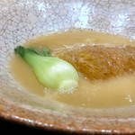 茶禅華 - 白湯スープのお味付けはオーソドックスですが、 濃厚でいい味わい。