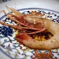 茶禅華 - 酒酔大蝦・・いわゆる「酔っ払い海老」。紹興酒の旨みと海老の旨みが重なり美味。