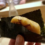 日本橋蛎殻町 すぎた - 平貝磯辺焼き・・厚みのある平貝ですので旨みを感じますし、焼くことで香ばしさが増しています。