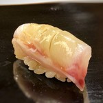 日本橋蛎殻町 すぎた - 伊佐木・・夏のイサキは脂がのり美味しい。