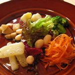 ohanaya - ohanaランチの野菜の盛り合わせプレート