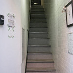 ohanaya - お店に続く階段