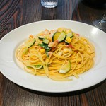 トラットリア ロッソ - 海老と野菜のクリームスパゲッティ
