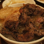 炭火焼ジンギスカン ポッケ - ラム丼（豚脂付き