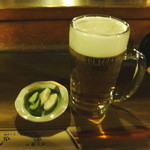 源氏 - １杯目 生ビールと大根とキュウリのぬか漬け