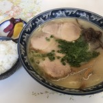 Gojuuban - ラーメン 大盛＝５５０円
                      小めし＝１００円