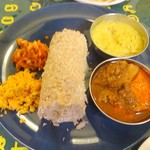 ロイヤルグリーン レストランアンドバー - ピットゥ(2)