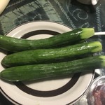 カフェアンドショップ ロータスランド - 2019/08/10
      キュウリ４本 100円