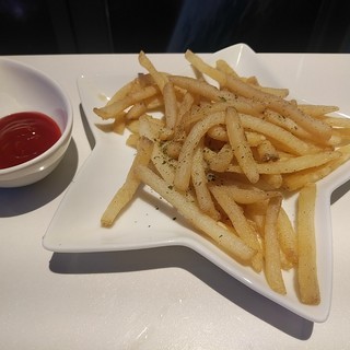 メイドカフェ&バー セイントユニバース_1