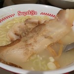 スガキヤ - 料理写真:肉入りラーメン(400円)＋ロングチャーシュー(100円)