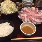 Mochibuta Shabushabu - もち豚しゃぶしゃぶ