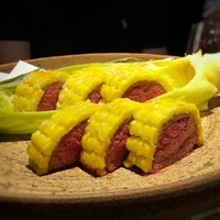 蕃 YORONIKU - 肉を蓄えたとうもろこし・・品種改良で中心部がお肉になったとか。笑